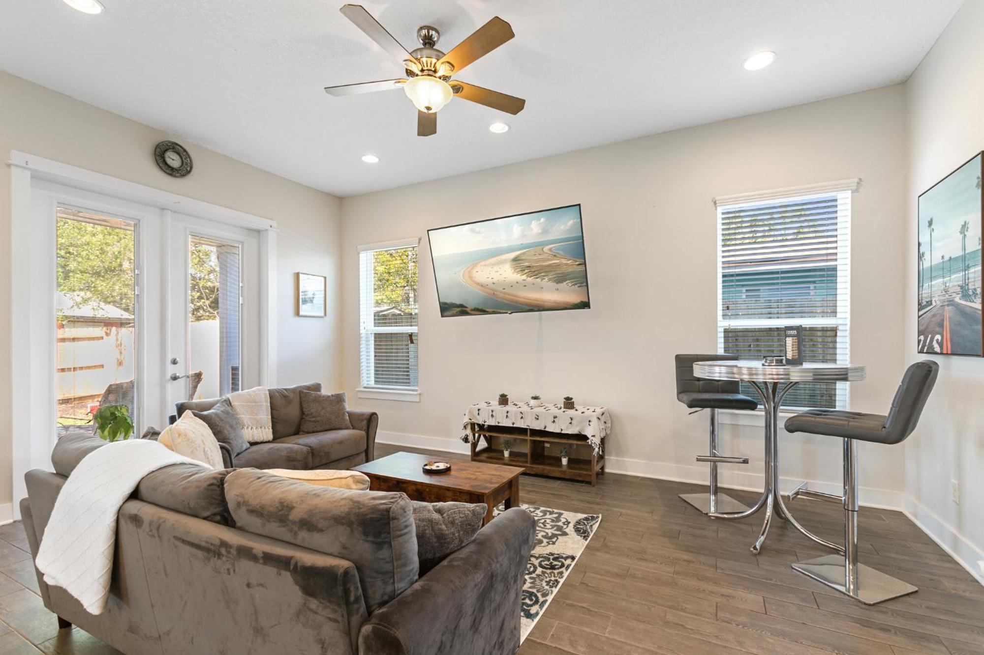 3 Minutes To Beach, 9 Minutes To Mayo Clinic, King Bed, Sleeps 8 Villa Jacksonville Beach Ngoại thất bức ảnh